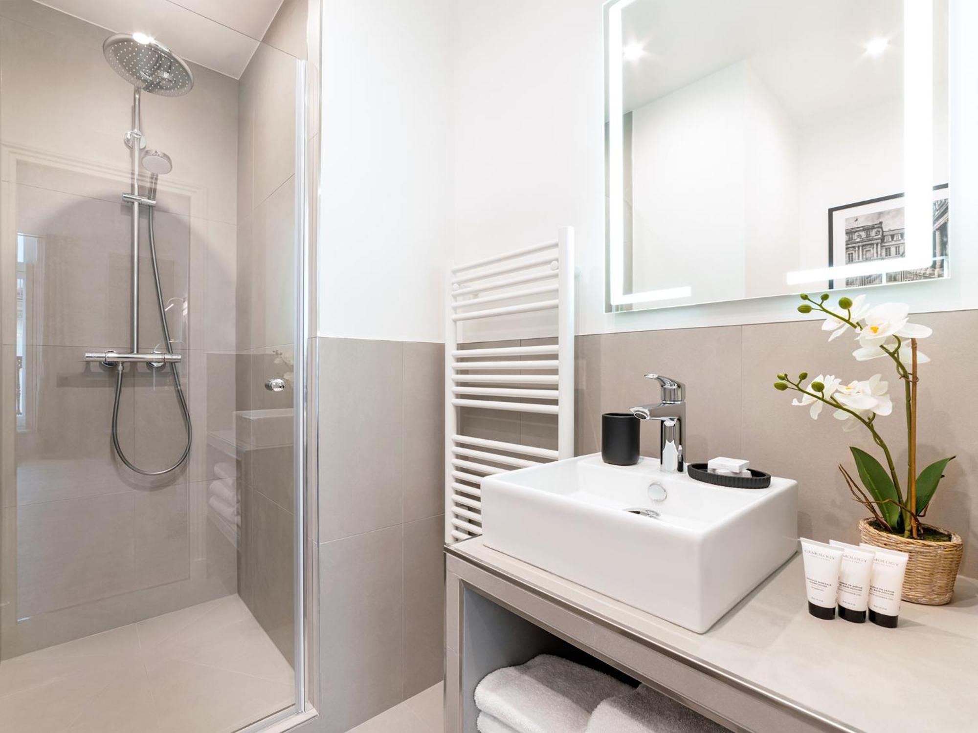 Livinparis - Luxury Ac 3 Bedrooms Le Louvre I